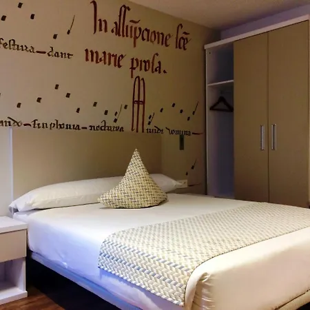 Turisticos Pueri Cantores * Burgo